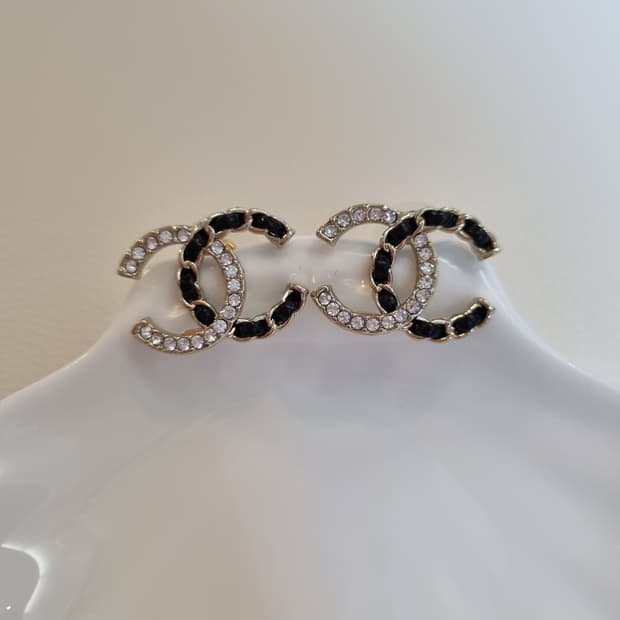 샤넬 가죽체인&크리스탈 CC로고 귀걸이 업사이클링