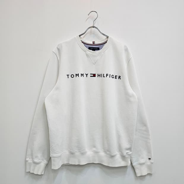 타미힐피거 화이트 맨투맨 기모 스웻셔츠