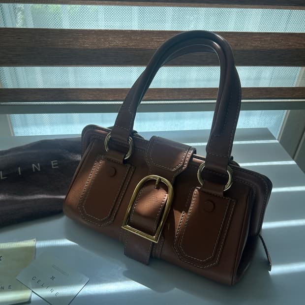 재입고‼️🤎)) 셀린느 빈티지 브라운 레더 패드락 토트백
