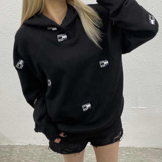 타미힐피거 진스 로고패턴 블랙 후드 L