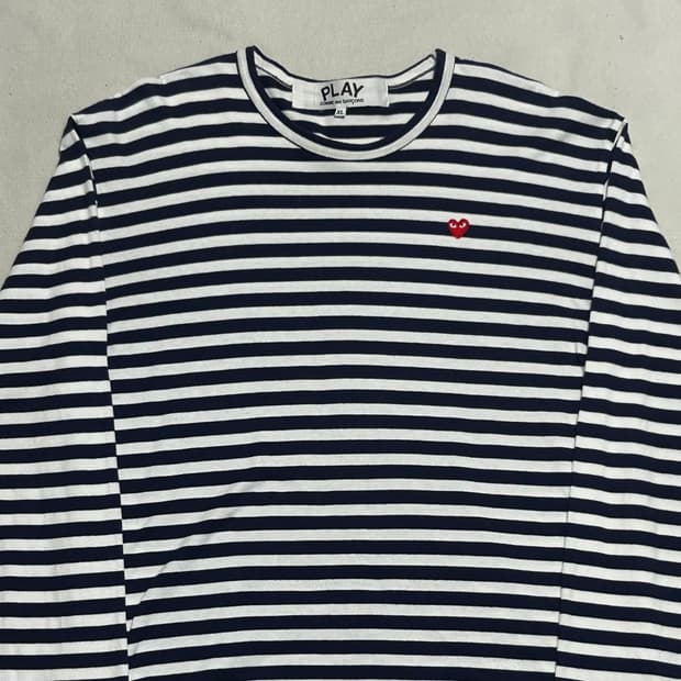 XL 꼼데가르송 레드하트와펜 스트라이프 티셔츠