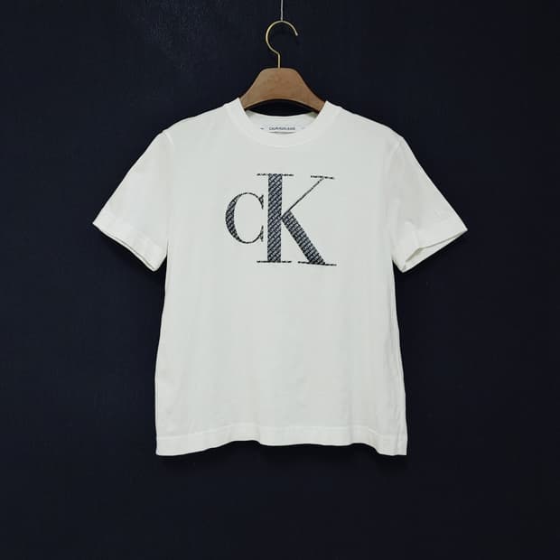 Calvin Klein 캘빈클라인 여성 로고속 로고 스판 반팔라운드티
