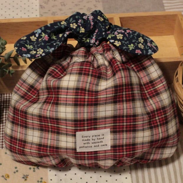 핸드메이드 리본 밴딩 셔링 파우치