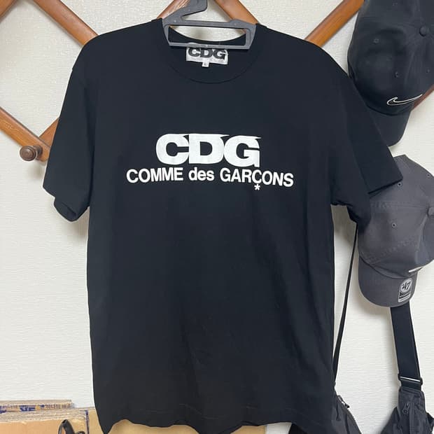 CDG 꼼데가르송 반팔 티셔츠