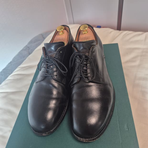 올드조 오피서 8.5 사이즈 판매합니다.