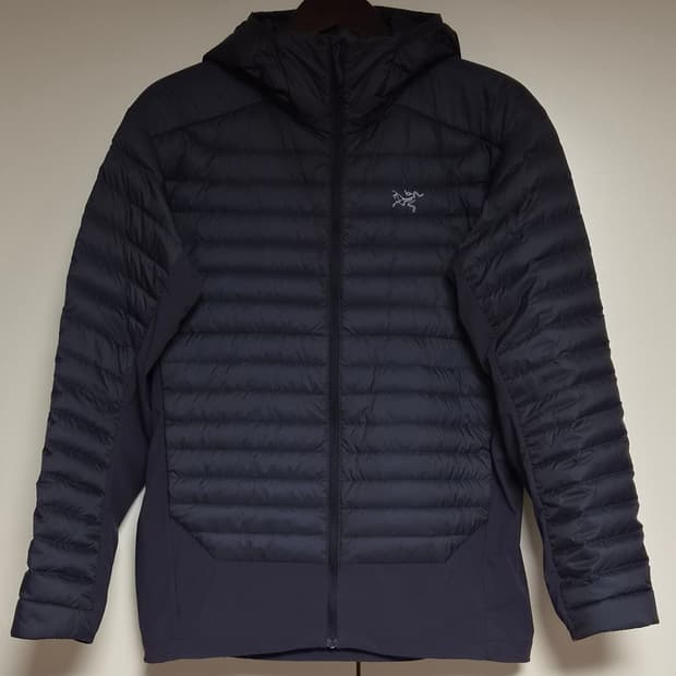 (정품)아크테릭스 세륨 하이브리드 경량패딩 M(100~105) 특A급