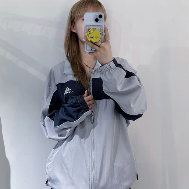 아디다스 00‘s 스몰로고 배색 바람막이