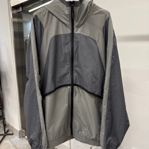 Oakley  WIND MESH JACKET