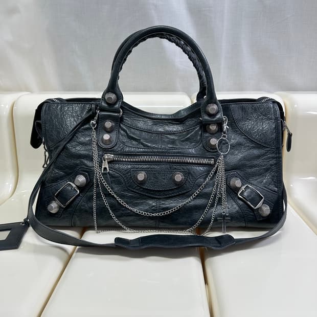 [A 정품] 발렌시아가 시티 모터백 파트타임 다크그레이