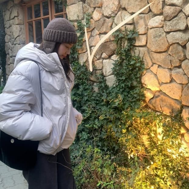 아모멘토 후디드 패딩