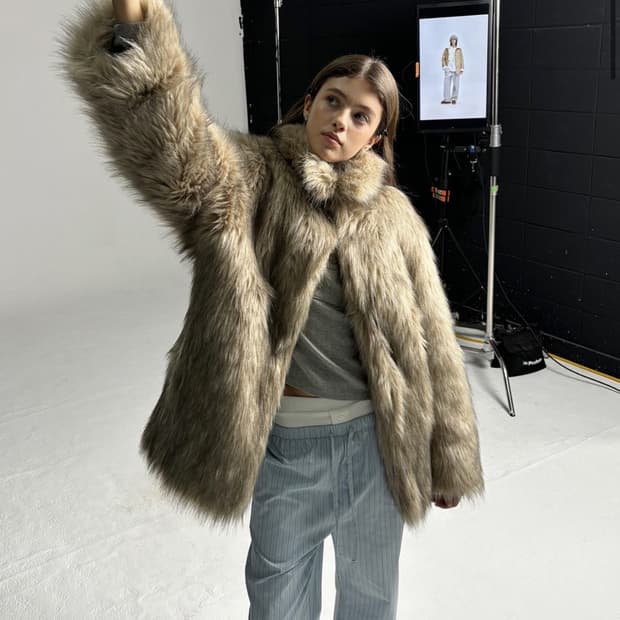 애프터아워즈 퍼자켓 oversized fur jacket v3 2사이즈