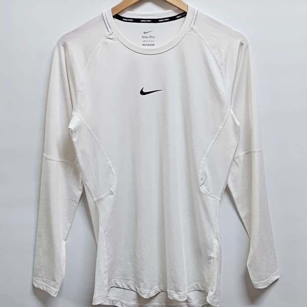 나이키 프로 긴팔 화이트 드라이핏 L 25년신상