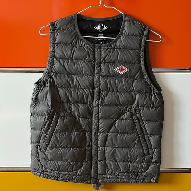 단톤 패딩조끼 34사이즈