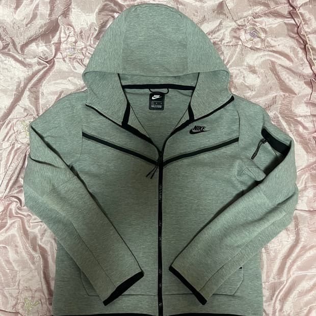 나이키 테크팩 M