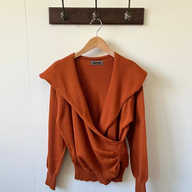 koibito misaki 크로스 스웨터