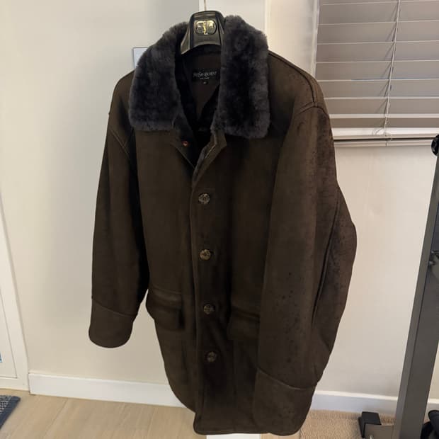 YSL 입생로랑 고동색 브라운 무스탕 반코트 105