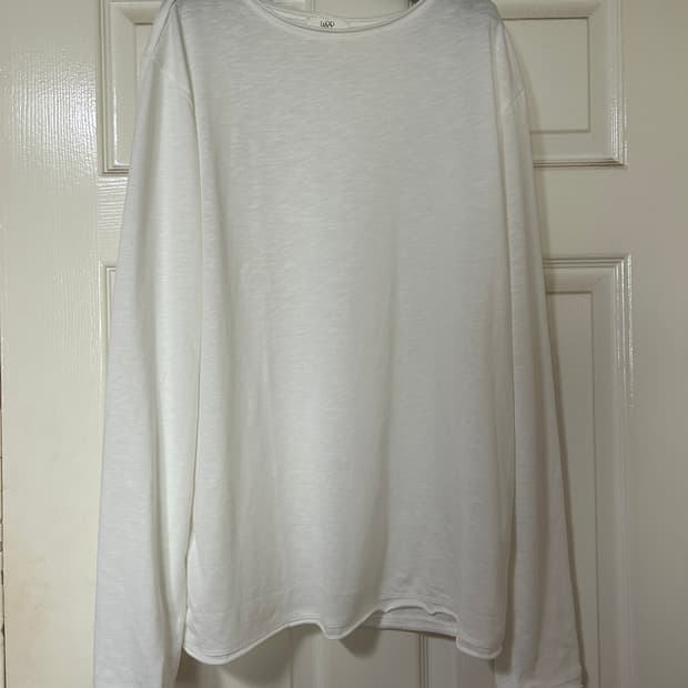 엘무드 슬러브 스쿱넥 롱 슬리브 티셔츠 WHITE