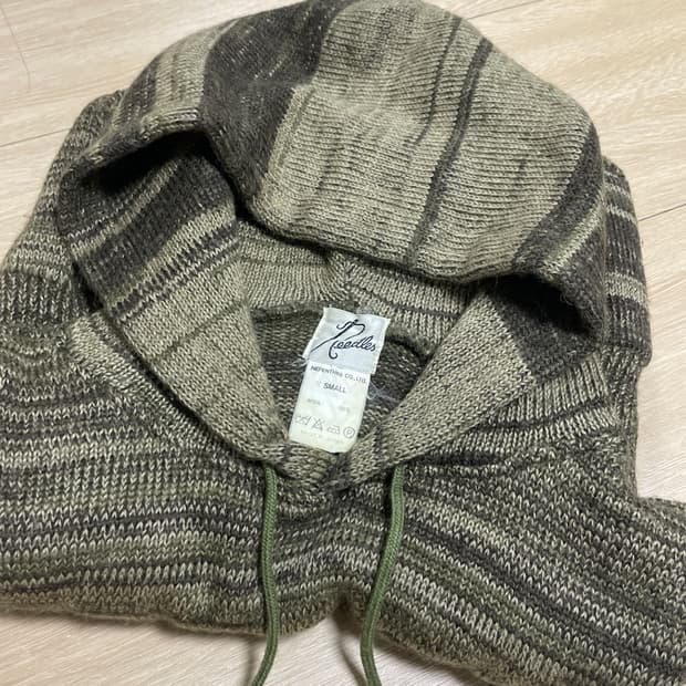 니들스 니트 후드