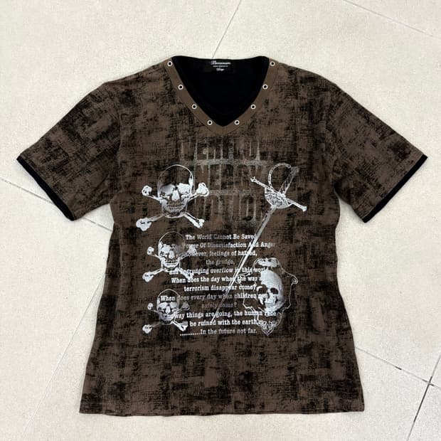 카키 브라운 스컬 프린팅 반팔