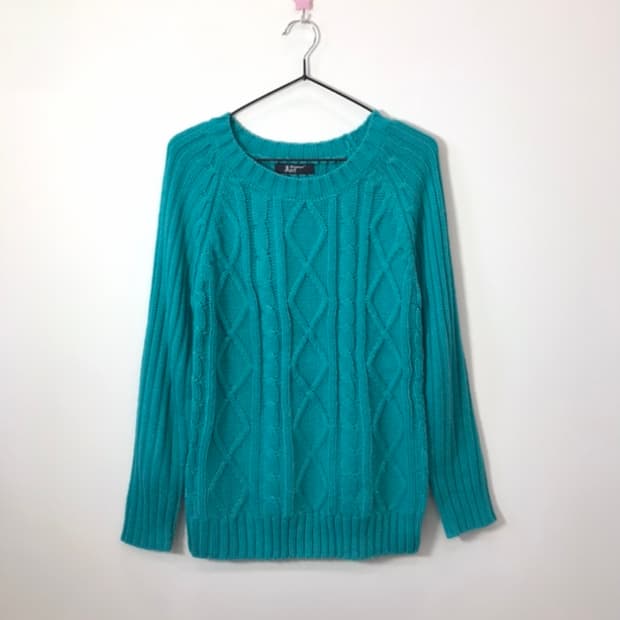 Jpn Mint Cable-Knit Crewneck Sweater