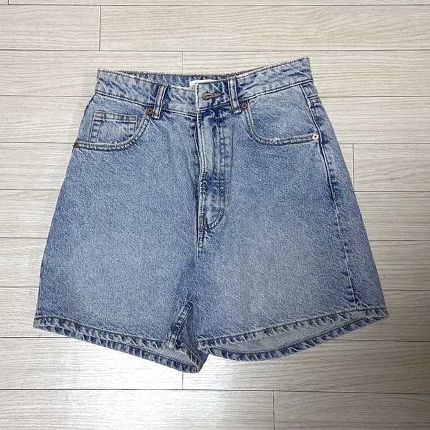 자라 연청 데님 쇼츠