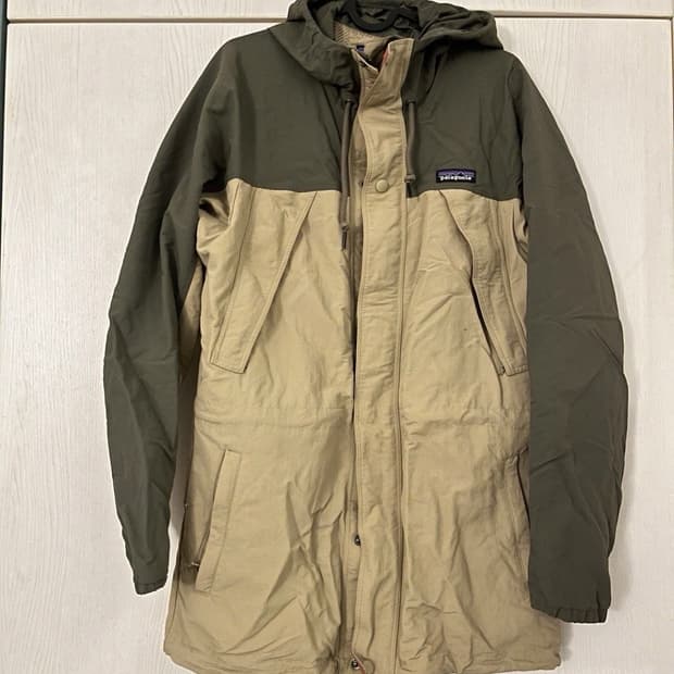 파타고니아 바람막이