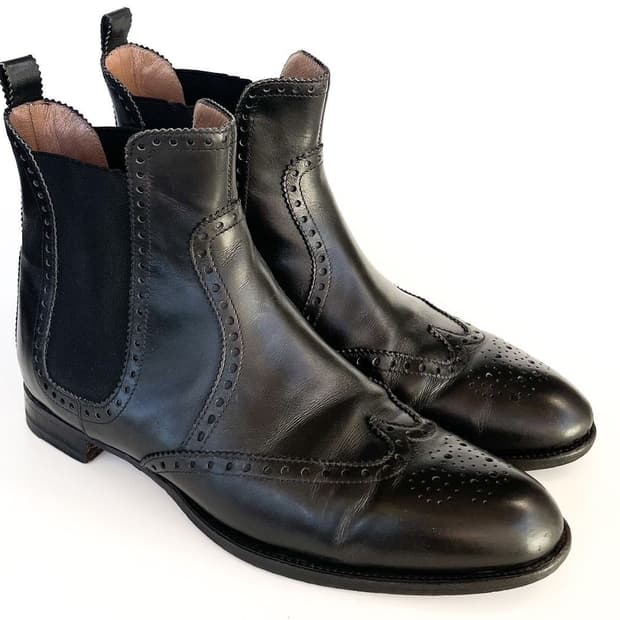 Hermes leather wing tip chelsea boots 