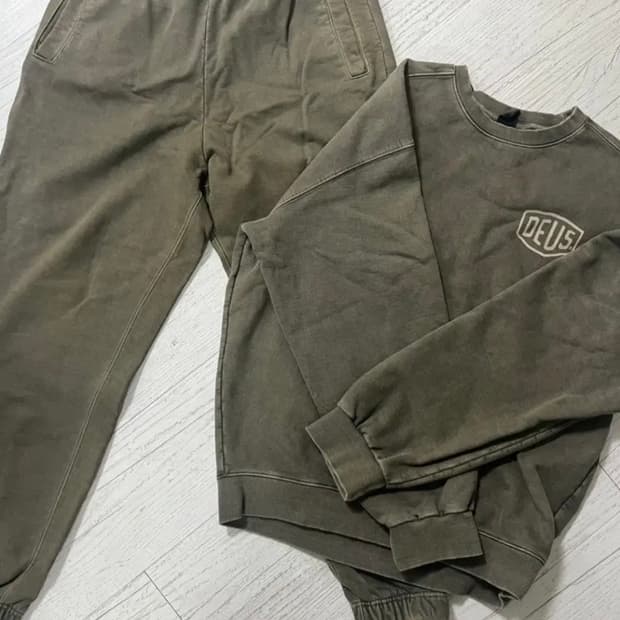 데우스 서울 콜리지 오버다이드 크루넥 세트