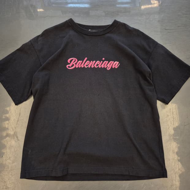 19ss BALENCIAGA 글로시 핑크 로고 티셔츠