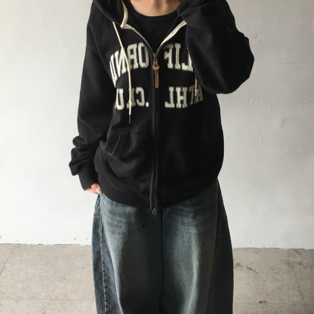 후아유 빅로고 후드집업