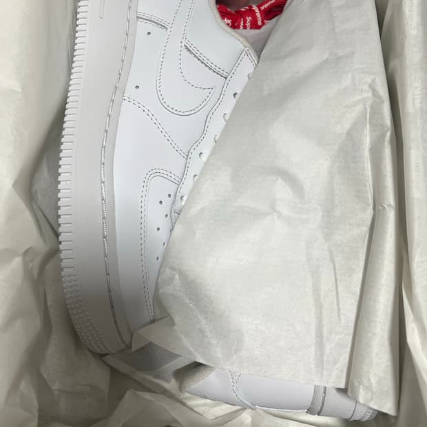 나이키 슈프림 포스 240