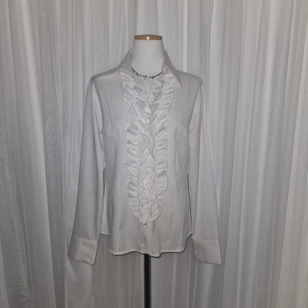 cosa de ver 로걀 히메 화이트 스트라이프 레이스 셔츠