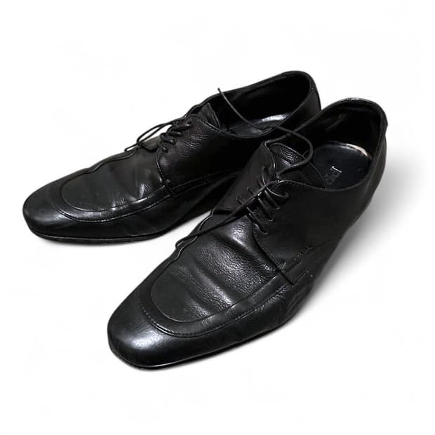 프라다 스퀘어토 레더 더비슈즈