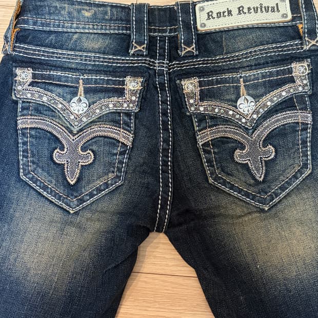 락리바이벌 rock revival 큐빅 로우라이즈 부츠컷 청바지 데님