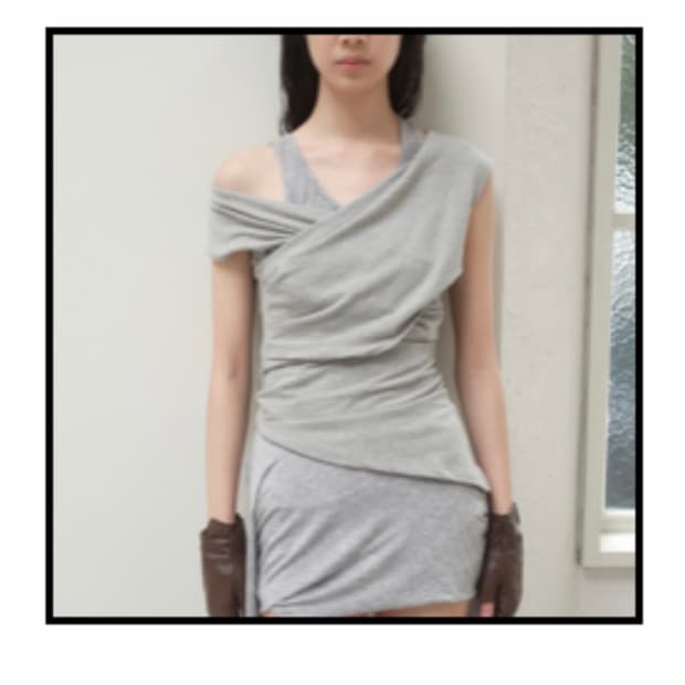세릭 DRAPE CROSS SLEEVELESS / GRAY