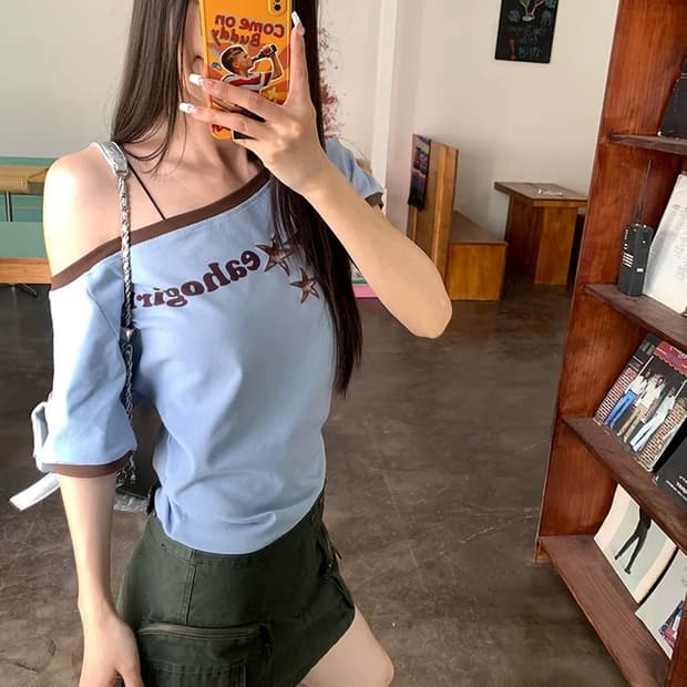 오프숄더 티셔츠