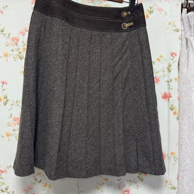 벨벳 포인트 스커트