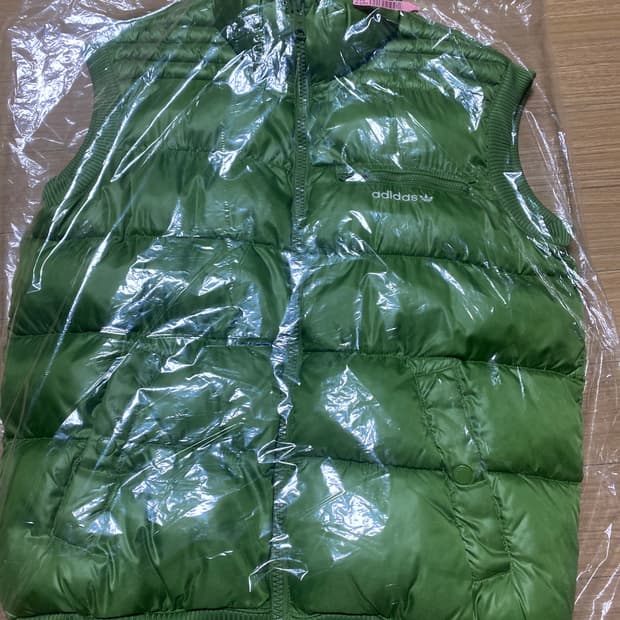 아디다스 패딩 조끼 초록색 100