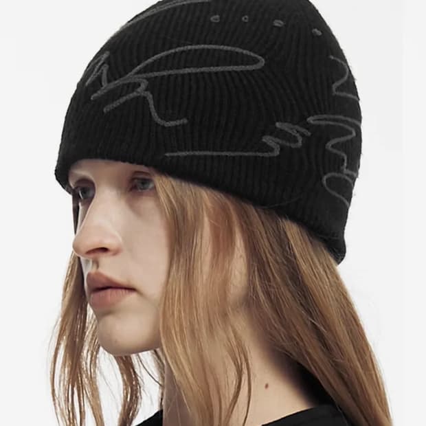 Nache 나체 ABSTRACT BEANIE