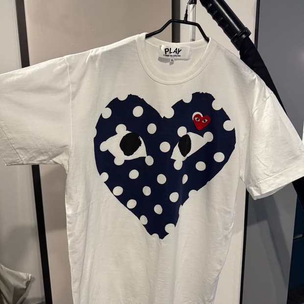 꼼데가르송 플레이 티셔츠