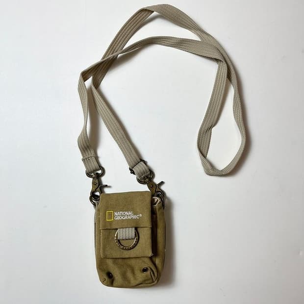 내셔널지오그래픽 Earth Explorer 미니 크로스백 Q1357