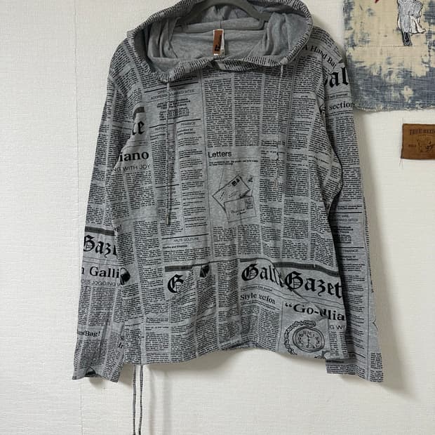 존 갈리아노 11 ss 뉴스페이퍼 후디 (rare, archive)