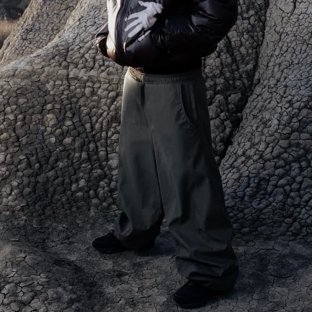 (새상품) [M] mertra 나일론 테크 조거