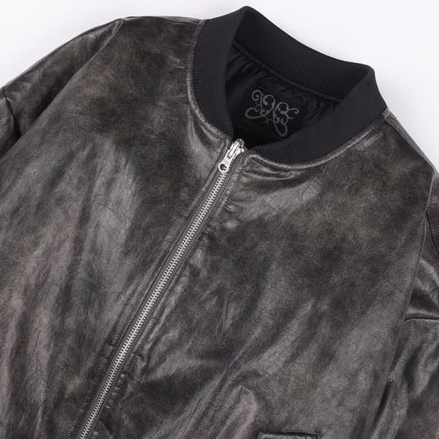 팬시클럽 리버시블 엠보 점퍼