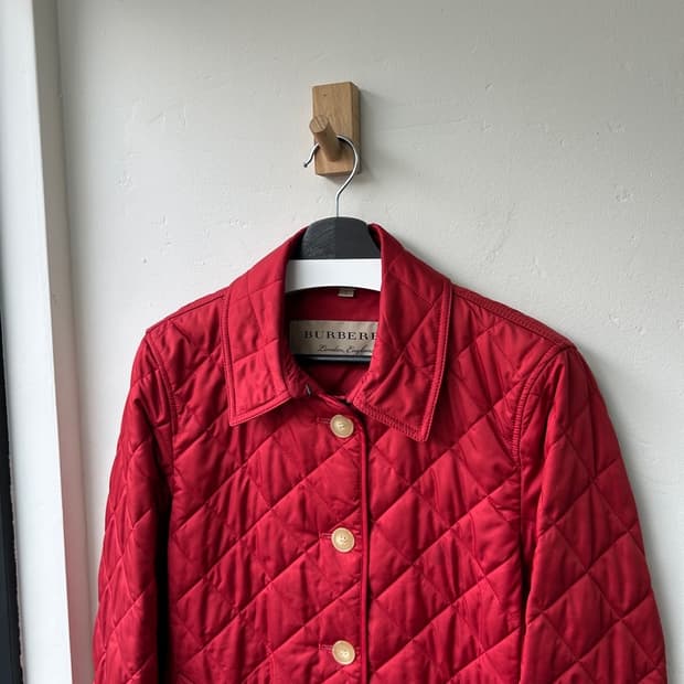 16422 - 버버리 레드 퀄팅 자켓