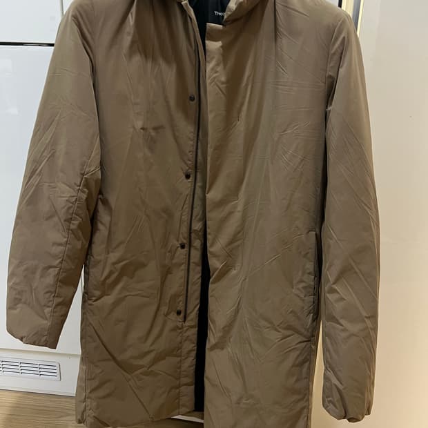 띠어리 베이지 패딩코트 100