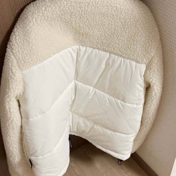 에인트크랙 양털 후리스 패딩