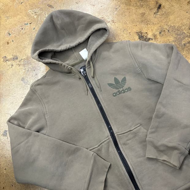 아디다스 카키 브라운 파이어버드 후드집업