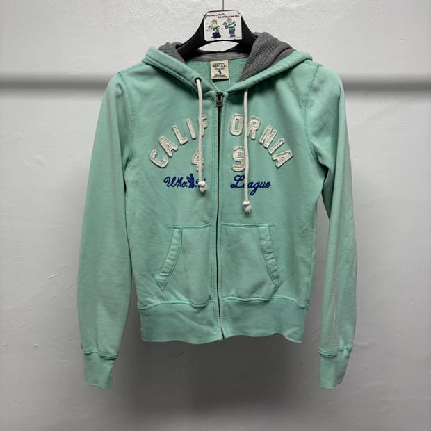 후아유 후드집업