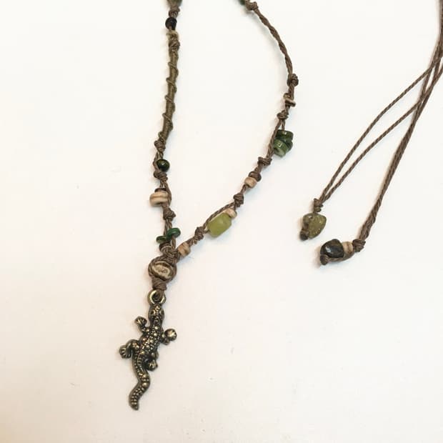forest lizard necklace